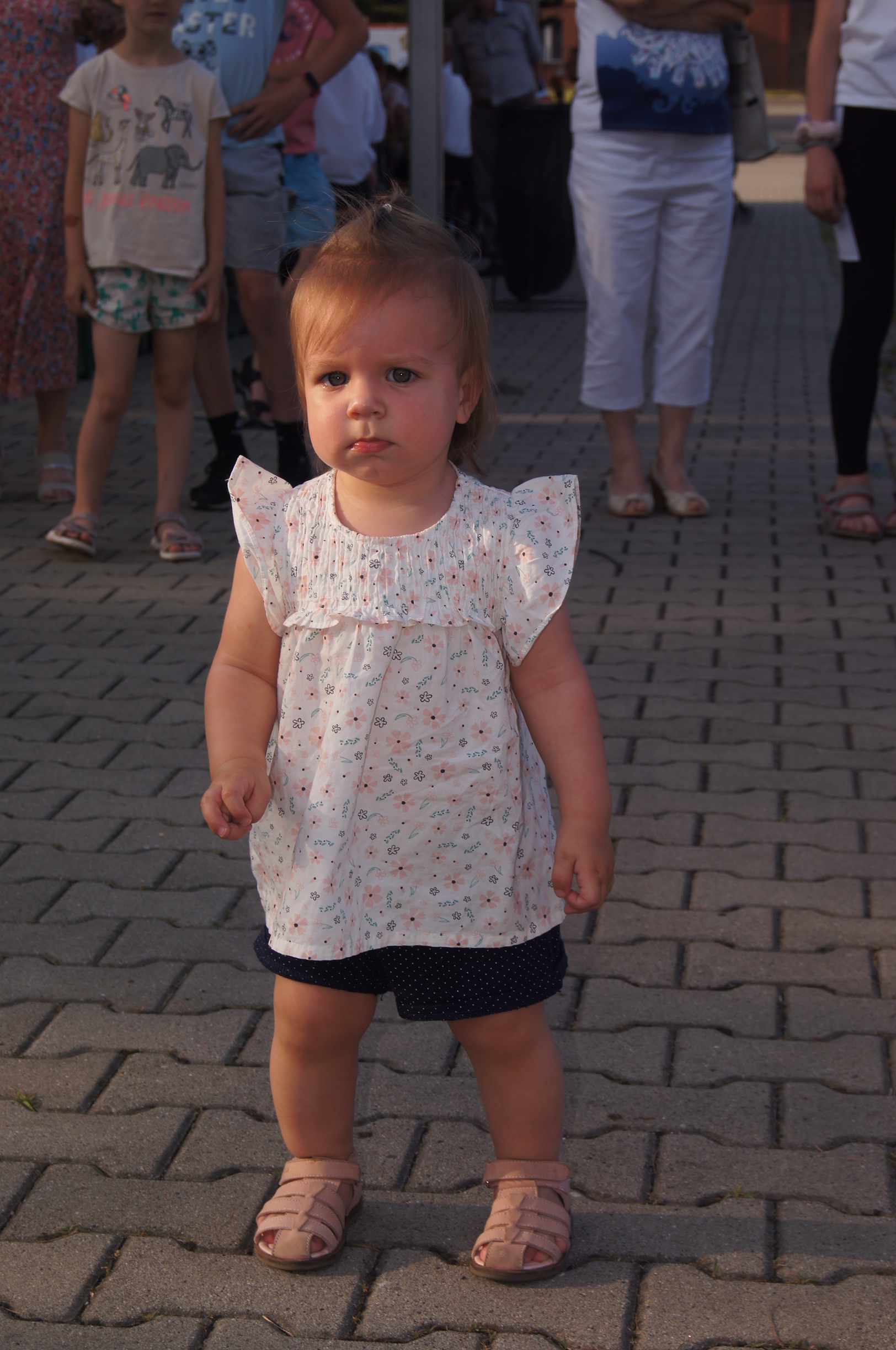 Mała Zuzanna podczas festynu